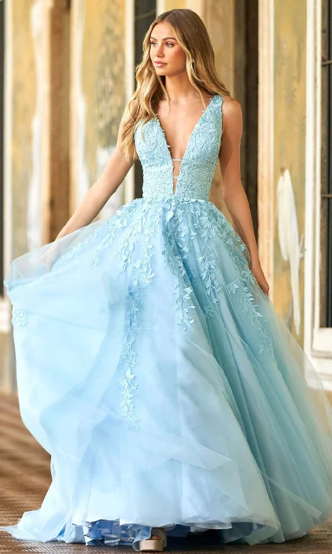 Sherri Hill - 54937 Lace Detailed Tulle Gown